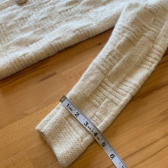 Aliento handmade in Bolivia 100% alpaca cream vanilla cardigan size M - Picture 10 of 11